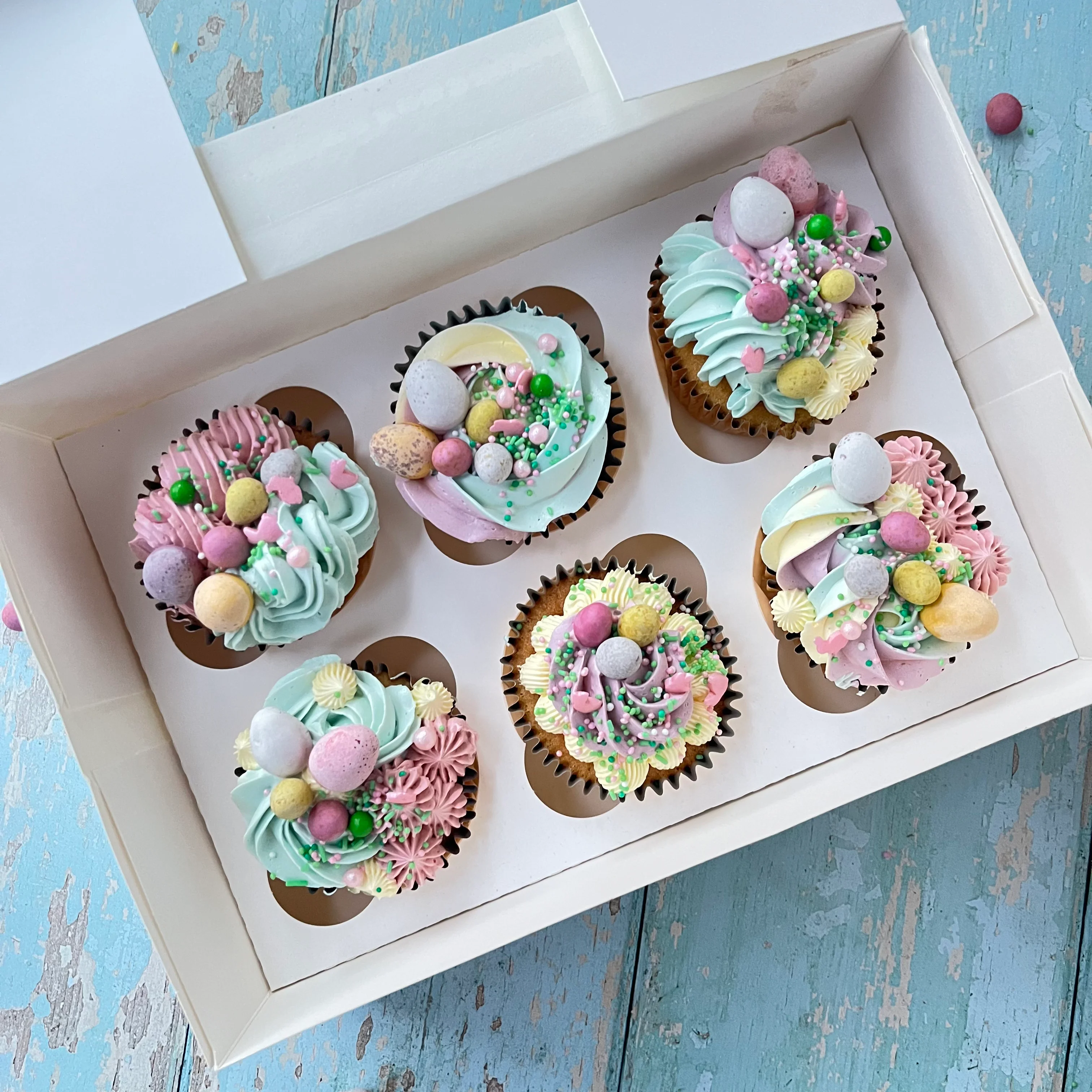 cupcakes cake
